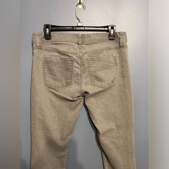 Express Rhinestone Cropped Jeans - Picture 5 of 7